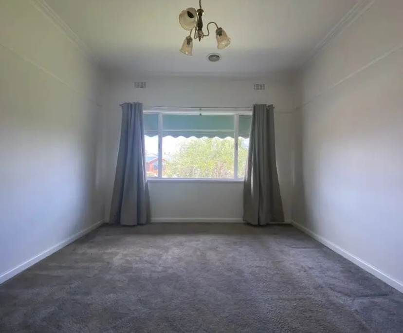Unfurnished room in a share house