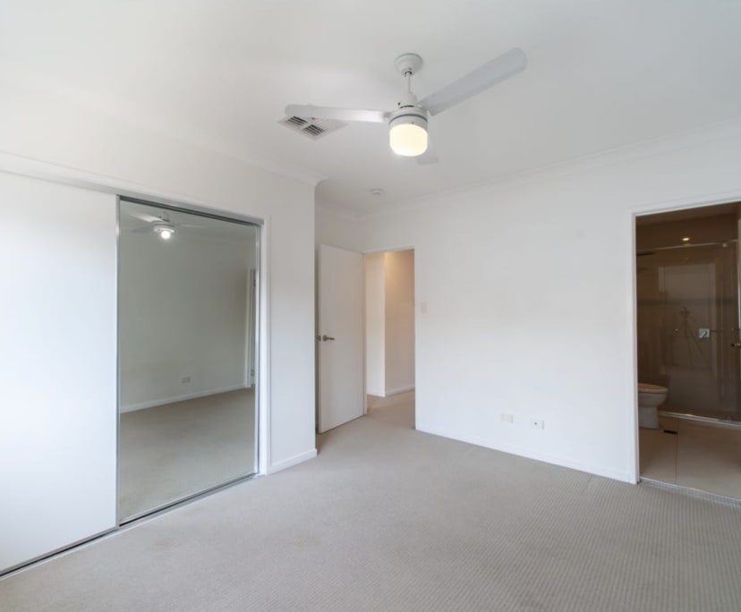 $290, Share-house, 4 bathrooms, Eight Mile Plains QLD 4113