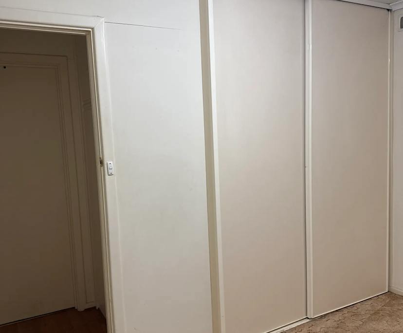 Unfurnished room in a share house