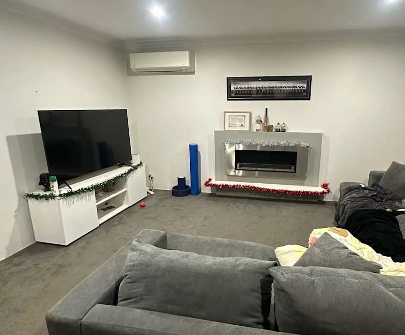 $300, Share-house, 2 bathrooms, Woodvale WA 6026