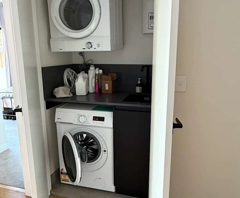 Whole property with 3 rooms for rent