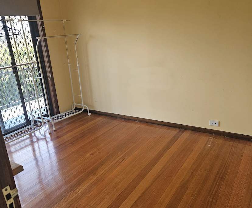 Unfurnished room in a share house