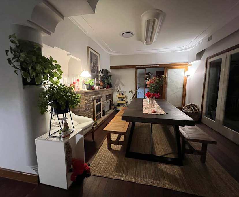 Room in a share house