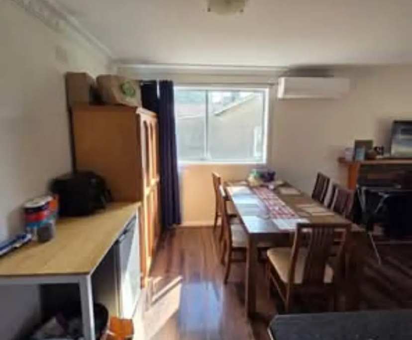 Room in a share house