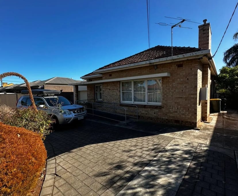 Room in a share house