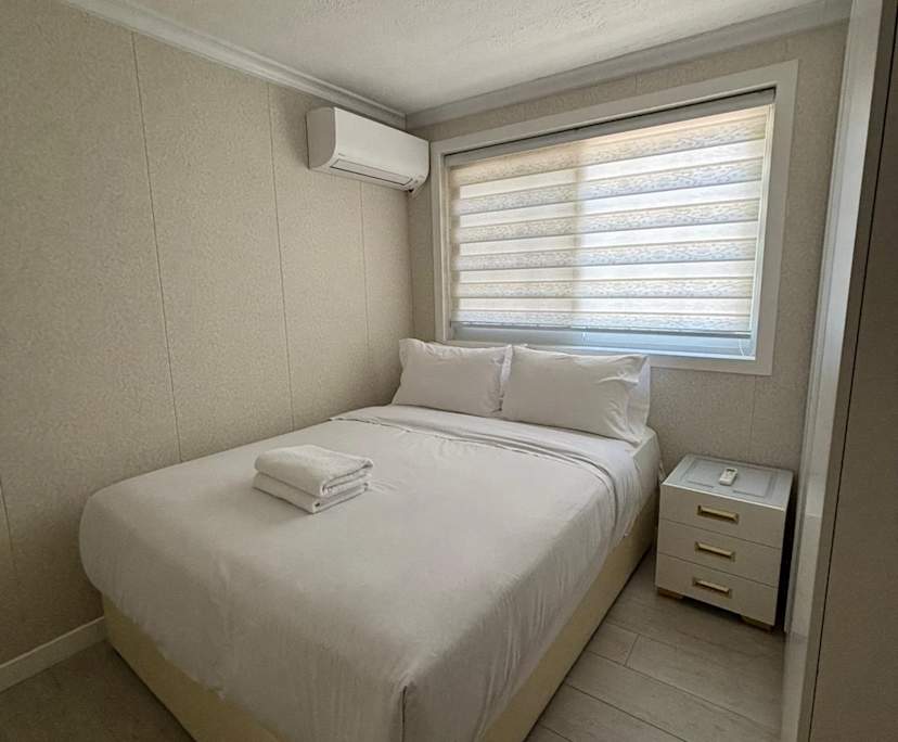 $250, Share-house, 3 bathrooms, Surfers Paradise QLD 4217