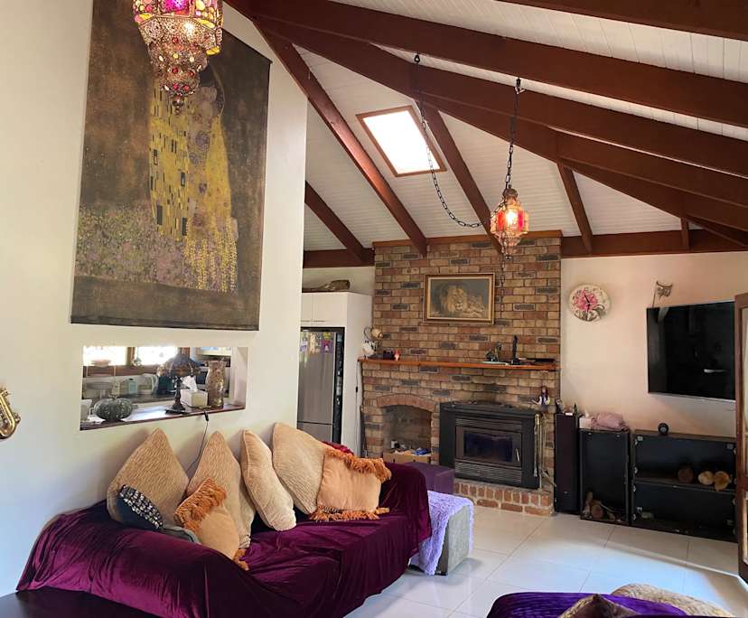 Room in a share house