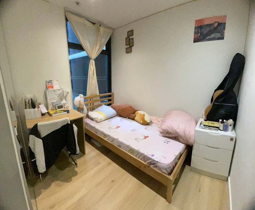 Whole property with 2 rooms for rent