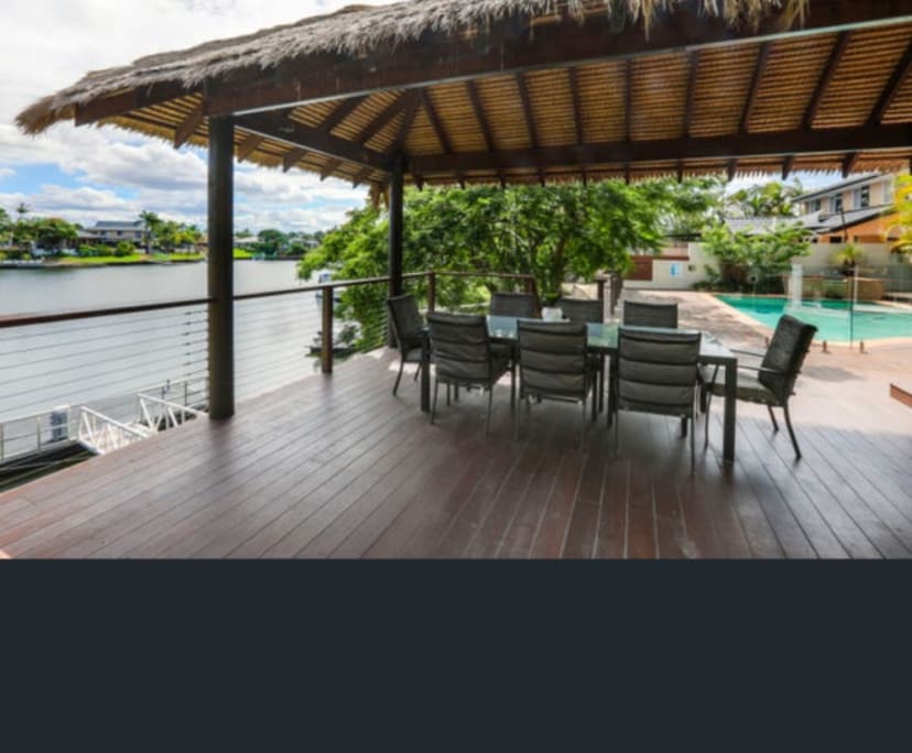 Room for Rent in Mermaid Waters, Gold Coast 370,