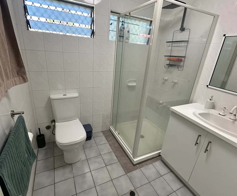 $285, Flatshare, 2 bathrooms, Cairns North QLD 4870