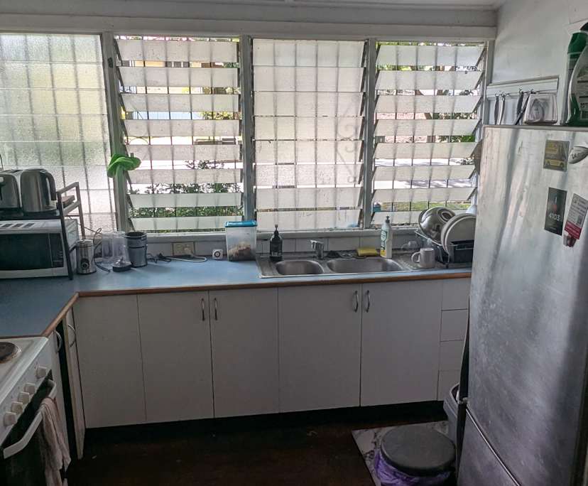 $174, Share-house, 3 bathrooms, Fairfield QLD 4103