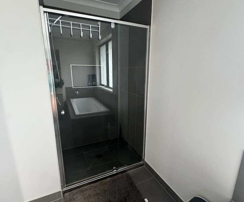 $250, Share-house, 2 rooms, Burnside VIC 3023, Burnside VIC 3023