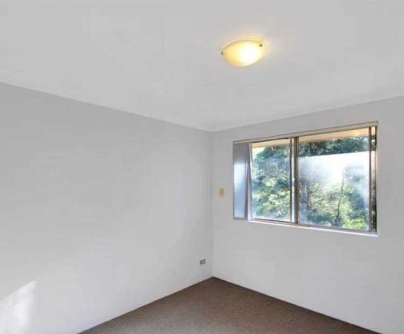 Unfurnished room in a share house