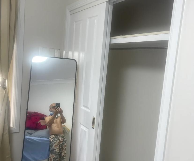 Furnished room with own bathroom