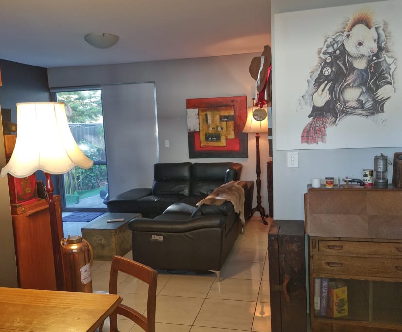 Furnished room in a flatshare