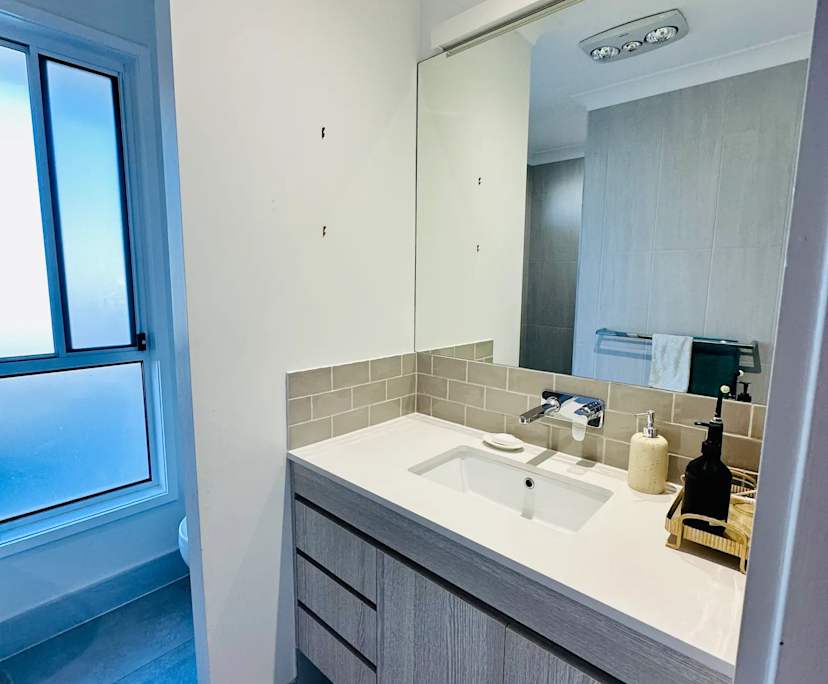 $400, Share-house, 5 bathrooms, Maudsland QLD 4210