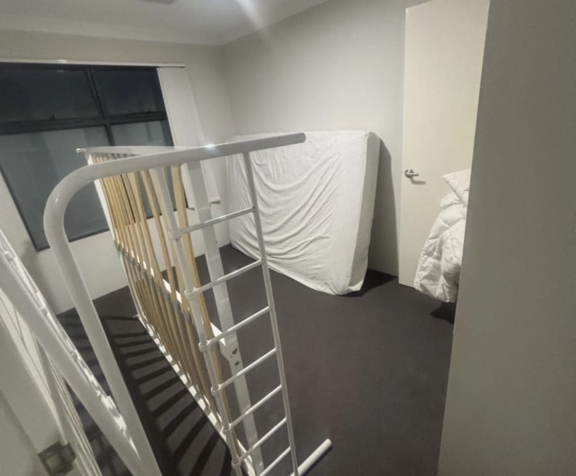 Room in a share house