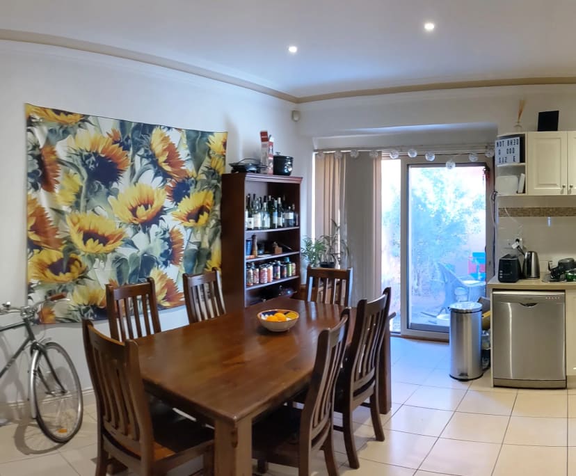 Room in a share house