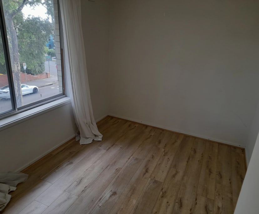Unfurnished room in a flatshare