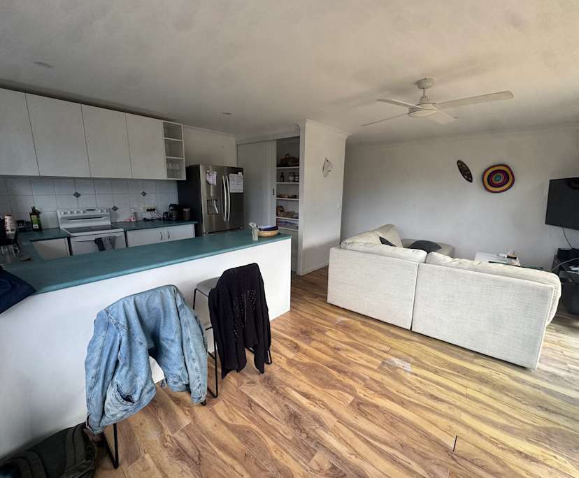 Whole property with 2 rooms for rent