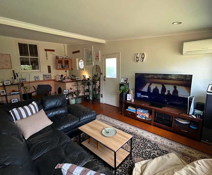 $300, Share-house, 3 bathrooms, Grange QLD 4051