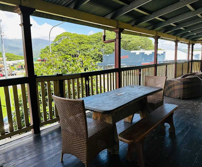 $580, Whole-property, 3 bathrooms, Mossman QLD 4873