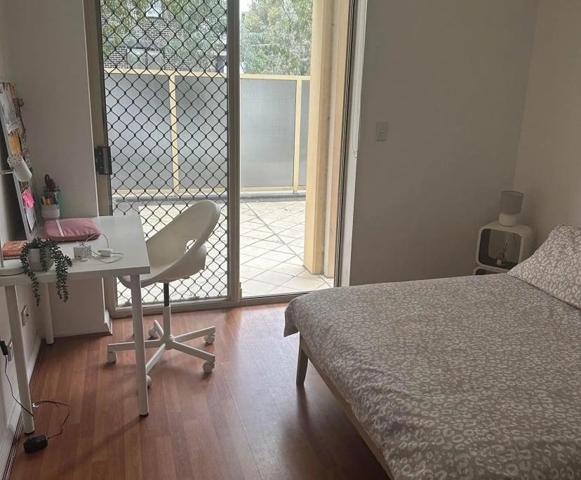 Unfurnished room in a flatshare