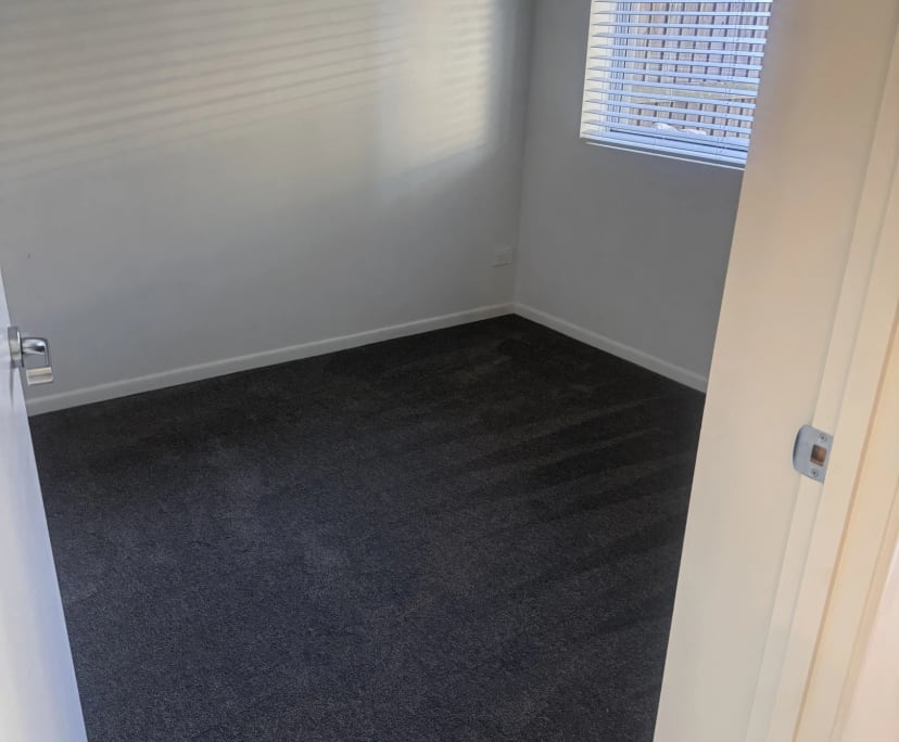 Unfurnished room with own bathroom