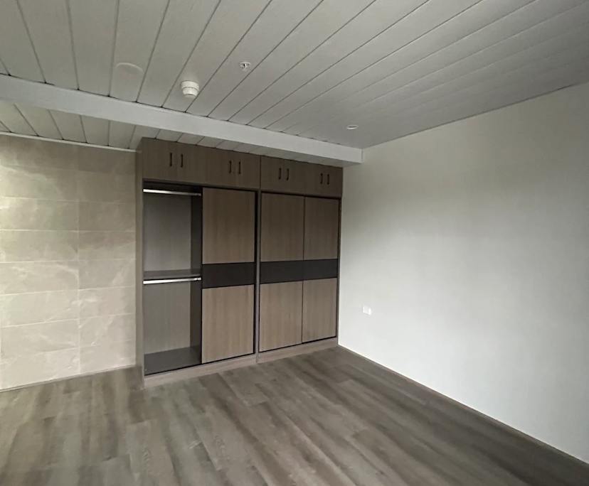 Room studio flat for rent