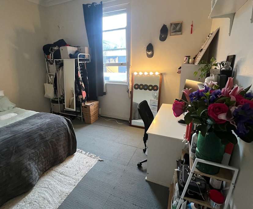 Furnished room in a share house