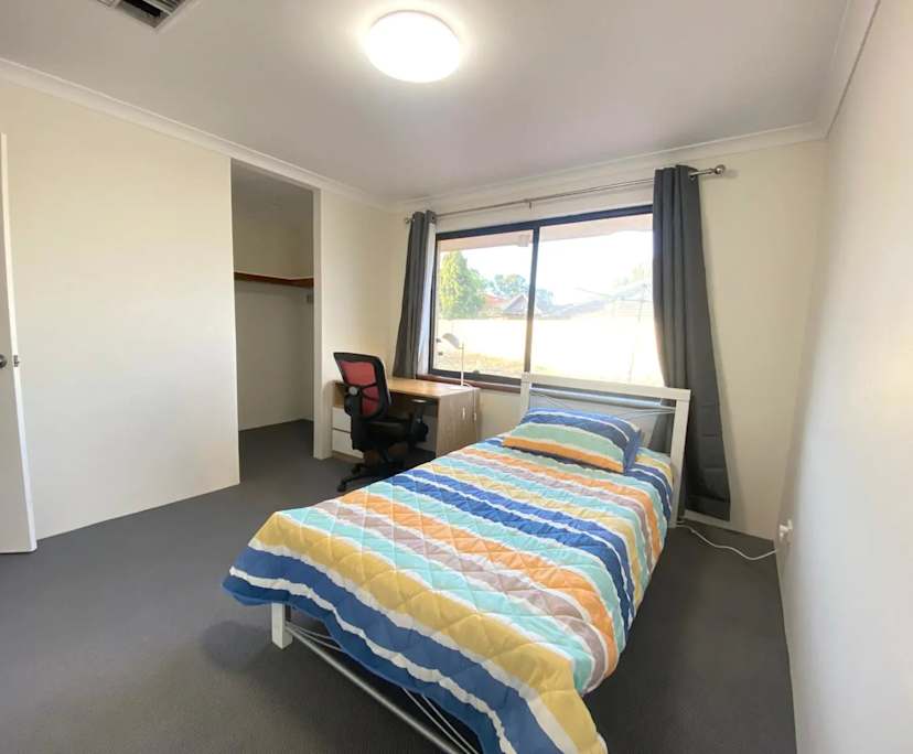 $285, Share-house, 6 bathrooms, Canning Vale WA 6155