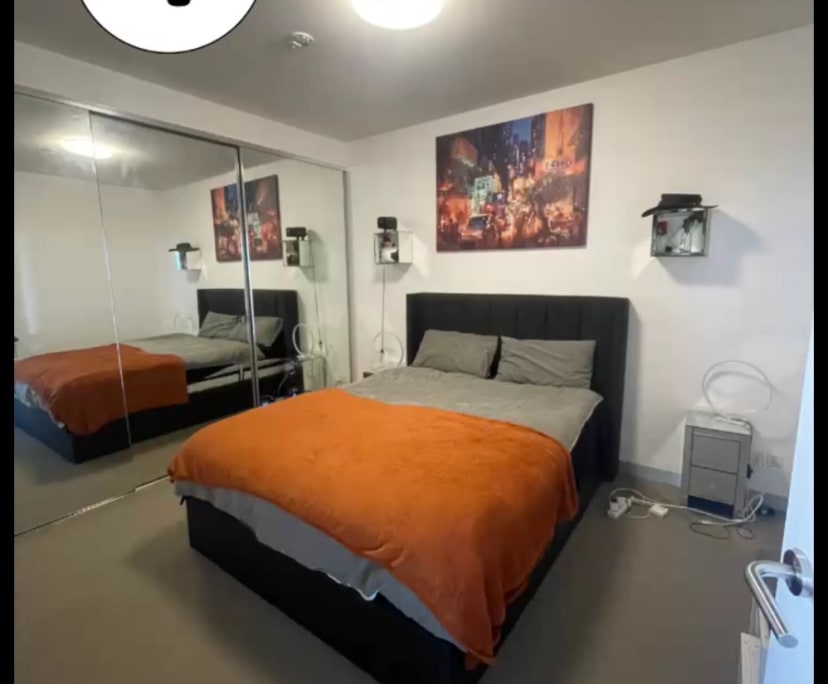 Furnished room in a flatshare