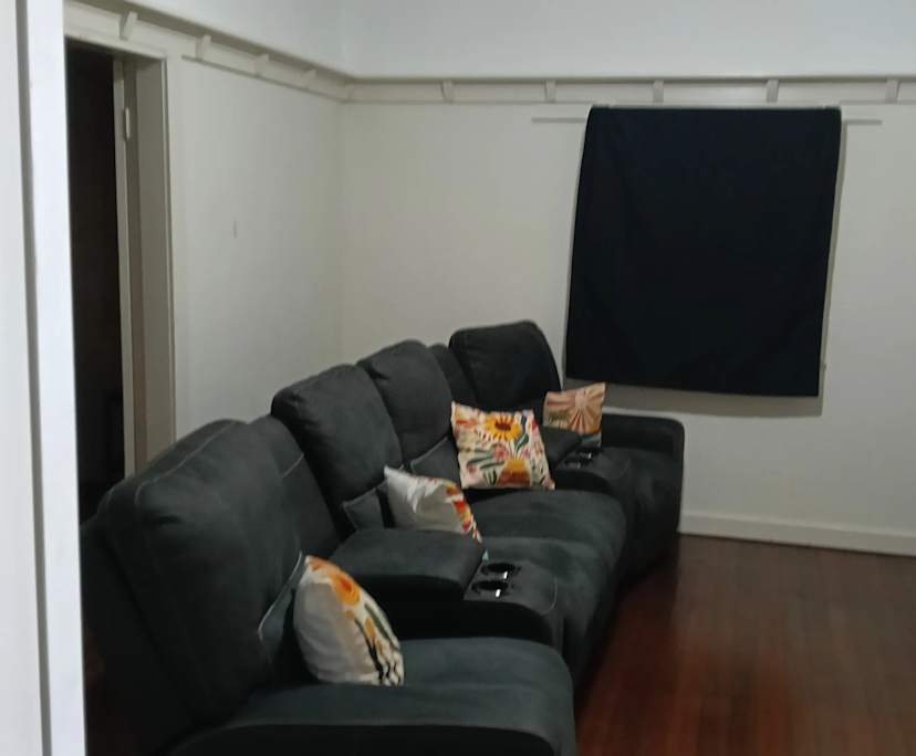 $340, Share-house, 4 bathrooms, Sandgate QLD 4017