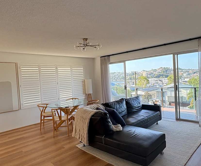 $350, Flatshare, 2 bathrooms, Bulimba QLD 4171