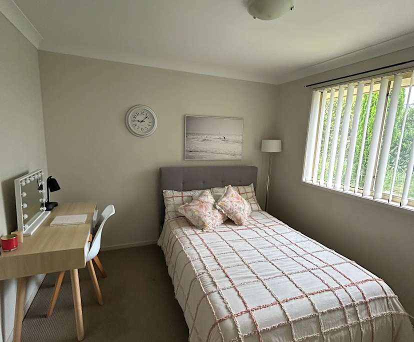 Room in a share house