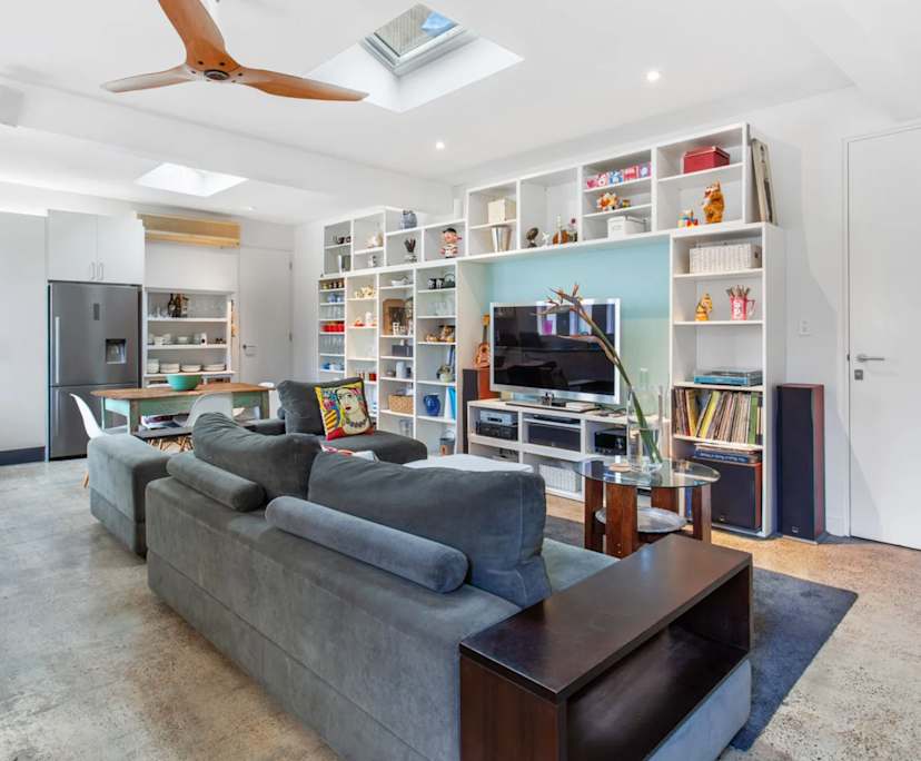Furnished room in a share house