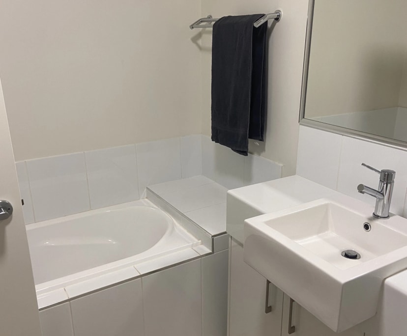 $220, Flatshare, 3 bathrooms, Woombye QLD 4559
