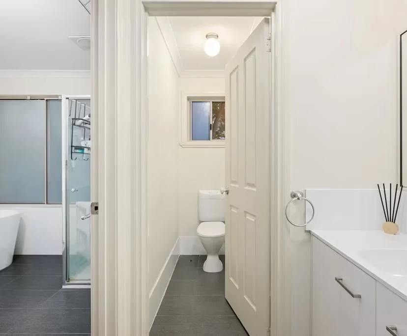 Room in a share house