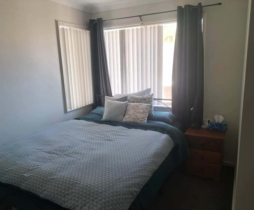 Unfurnished room in a flatshare