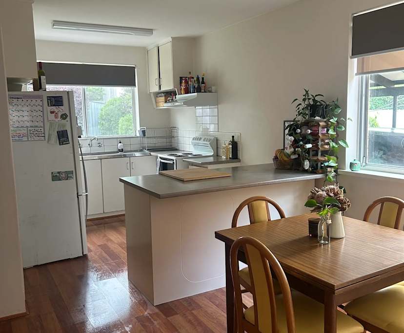$185, Share-house, 3 bathrooms, Cook ACT 2614