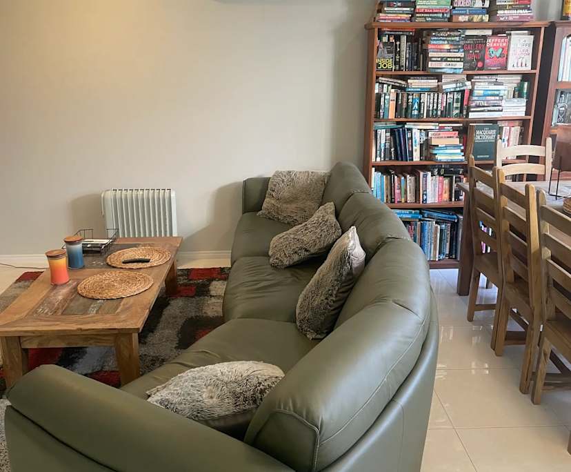 $350, Flatshare, 2 bathrooms, Surfers Paradise QLD 4217