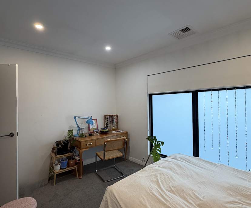 Unfurnished room in a share house