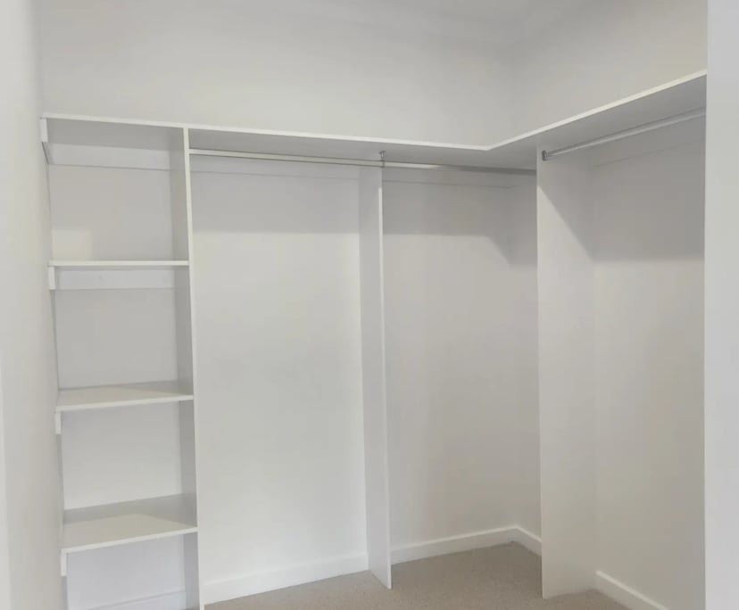 Room in a share house