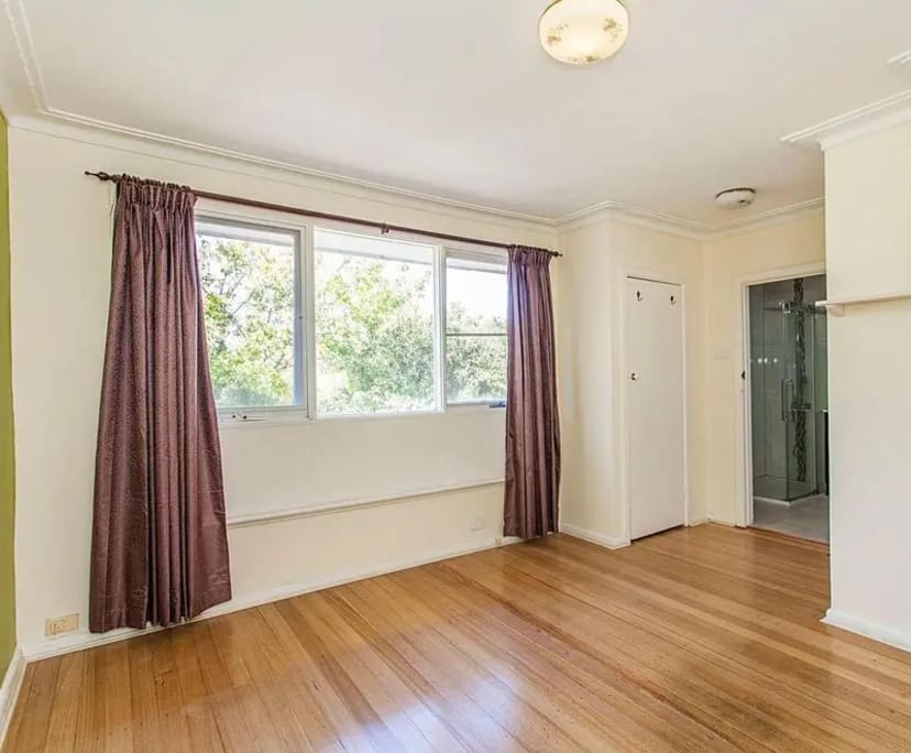 $738, Whole-property, 5 bathrooms, Box Hill South VIC 3128