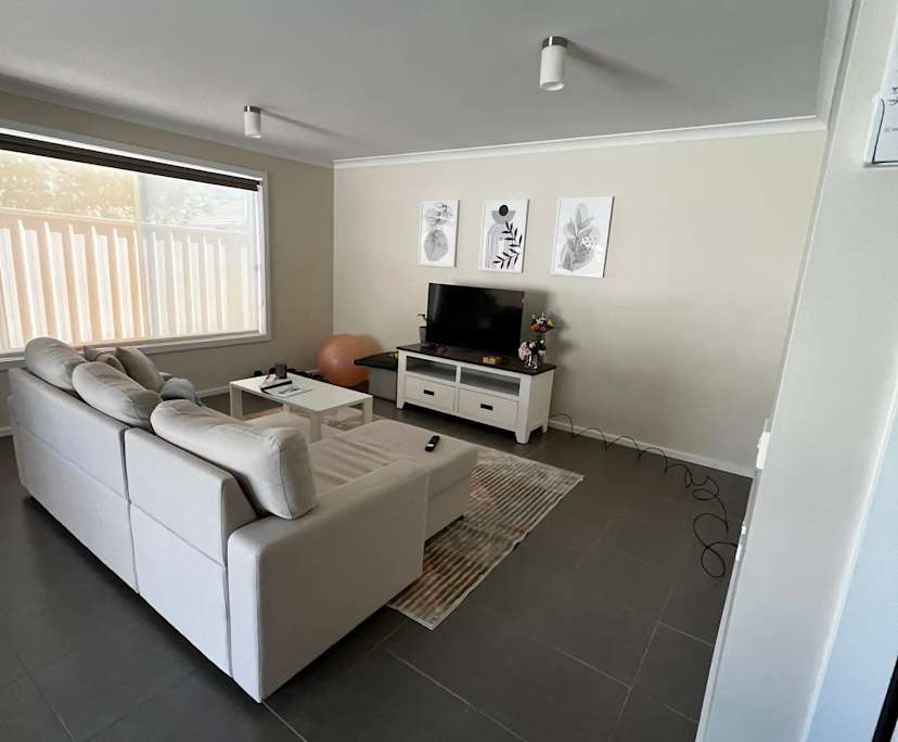 $280, Flatshare, 2 bathrooms, Long Gully VIC 3550