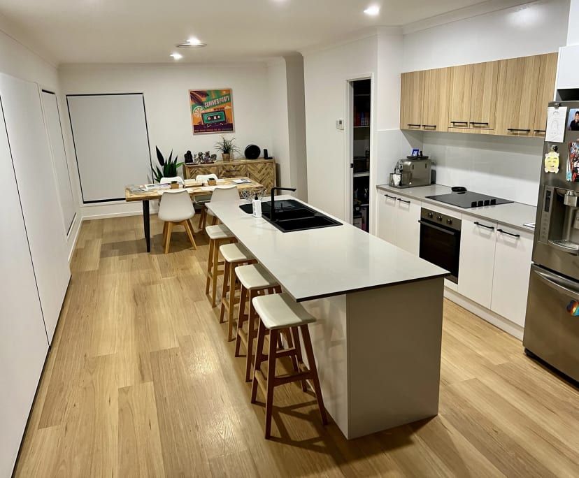 $400, Share-house, 4 bathrooms, Palmview QLD 4553