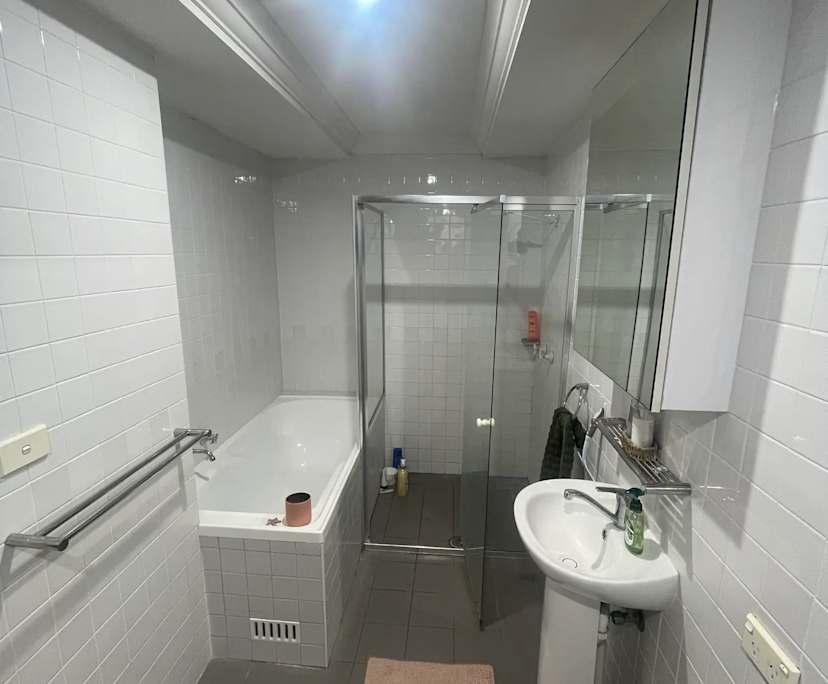 Whole property with 2 rooms for rent