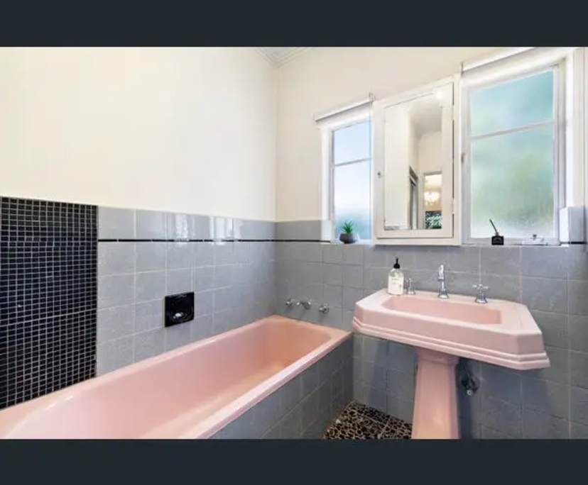 $250, Share-house, 3 bathrooms, Reservoir VIC 3073