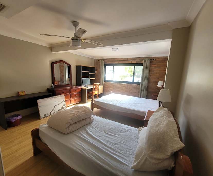 Furnished room in a share house