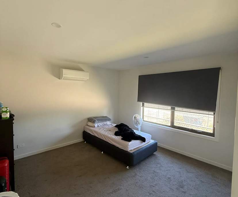 Unfurnished room in a share house